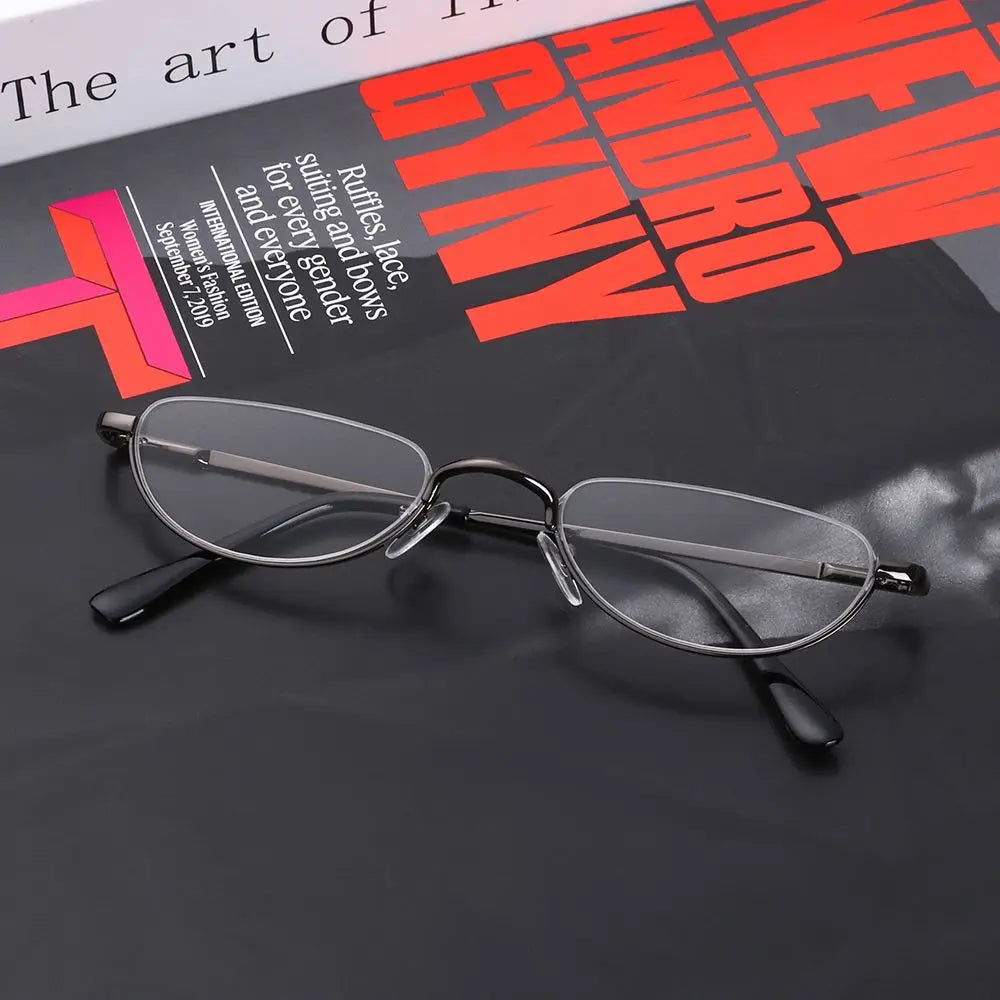 Okrągłe okulary z cienką metalową oprawką